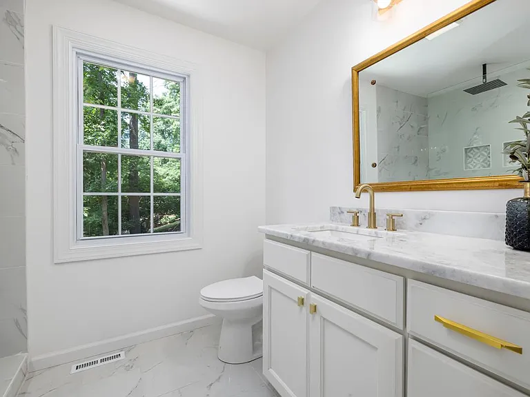912 Langford Pl — Photo 17