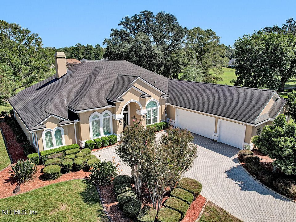 1st image of 455 MONTEREY Parkway