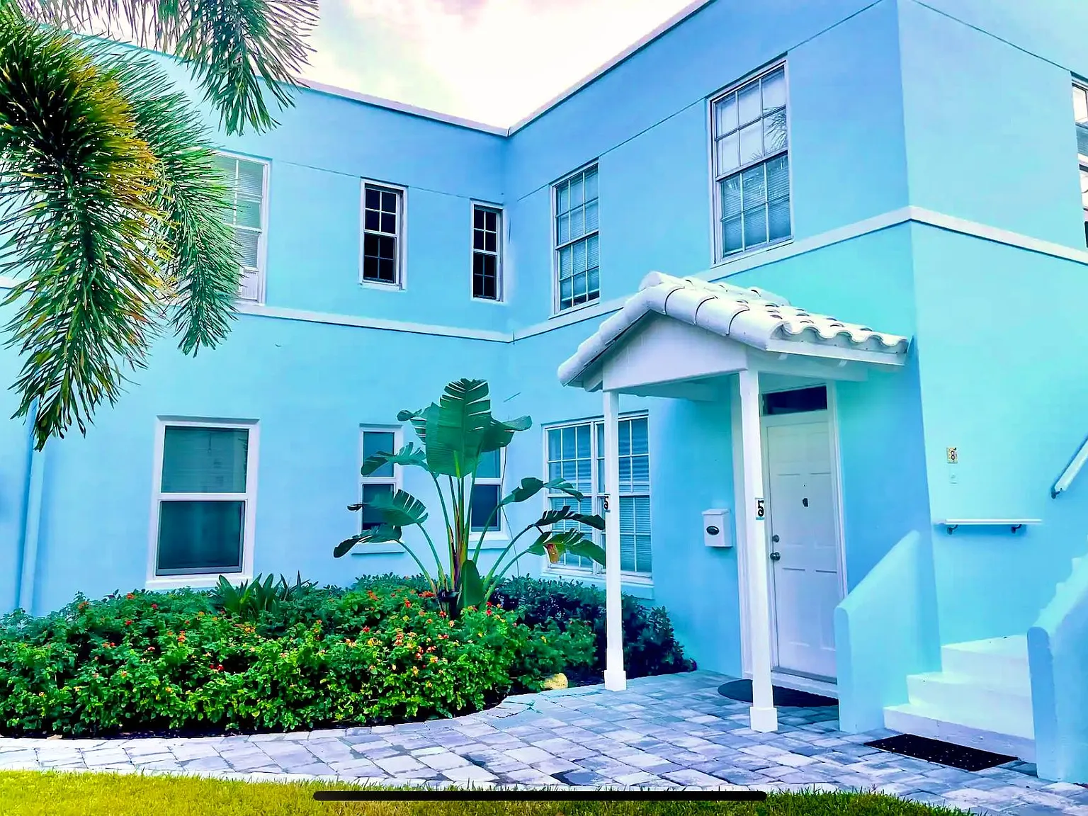 2 bed, 1000 sqft, $2,950 — Photo 2
