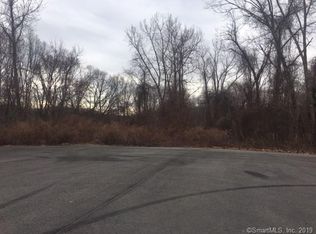 79 White Plains Rd, Norwich, CT 06360