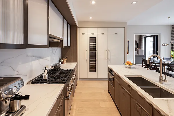 Sold by Corcoran | media 25