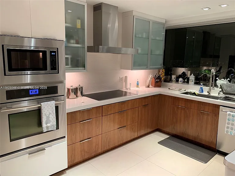 1541 Brickell Ave #A-3902 — Photo 13