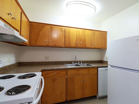 5th image of 1511 N Craycroft Rd APT 6