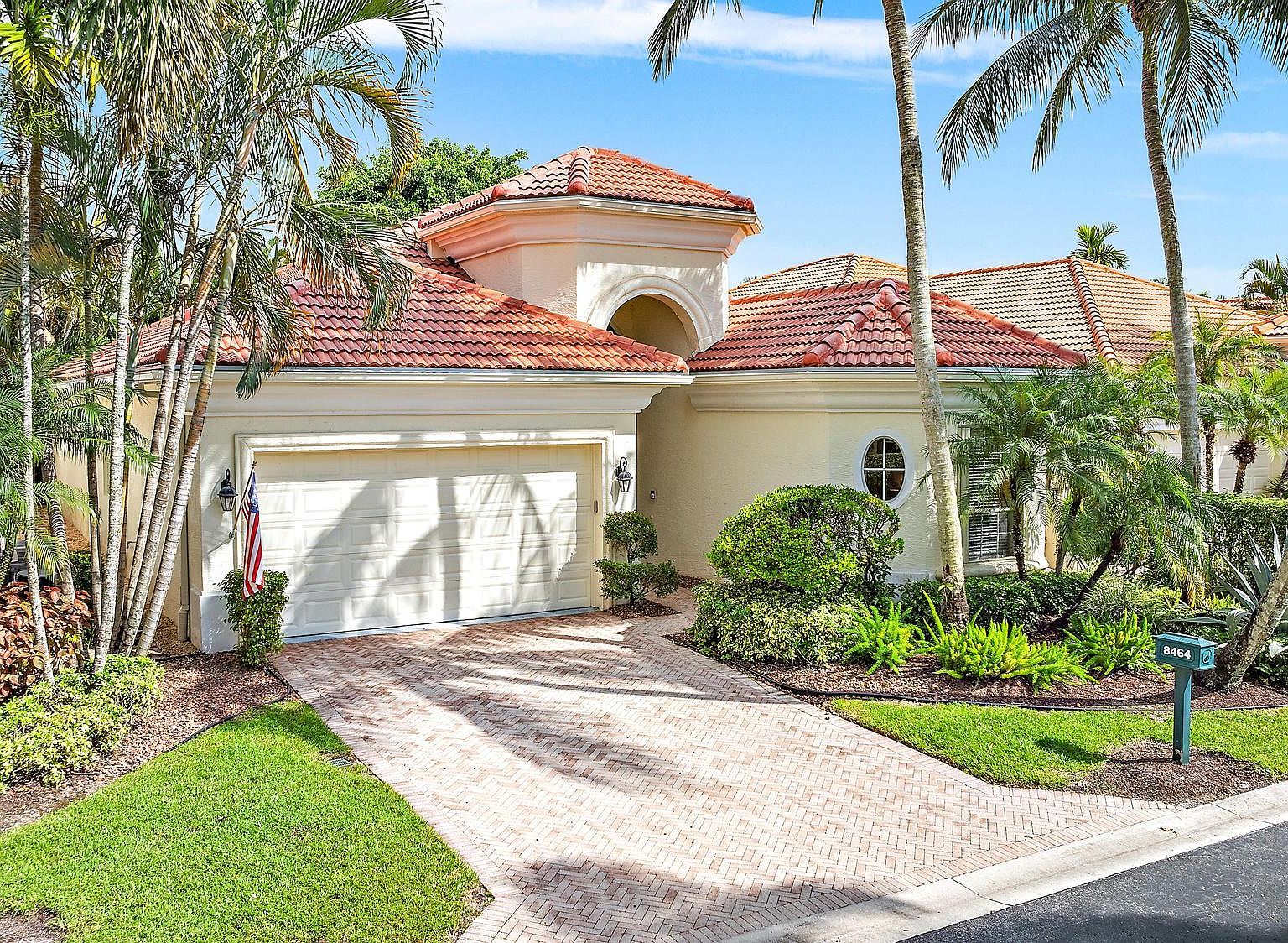 8464 Legend Club Drive
