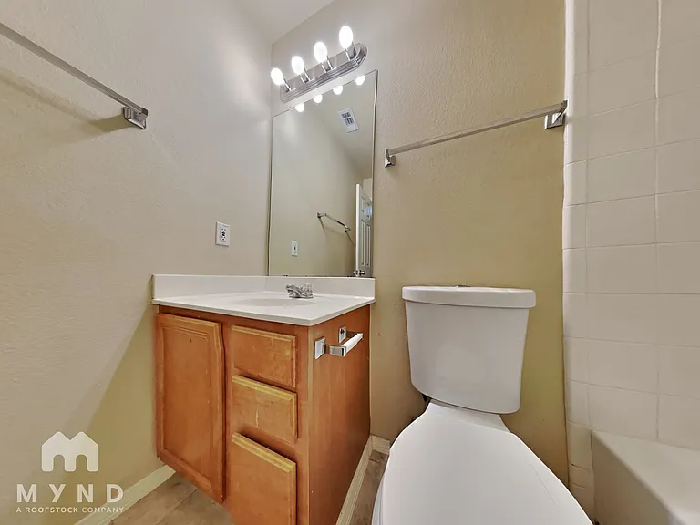 1001 Apollo Cir — Photo 18