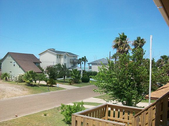 2nd image of 1841 N Shore Dr