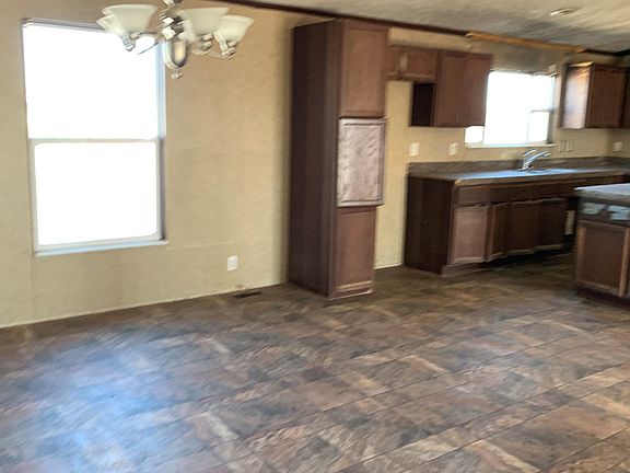 5th image of 5000 E County Road 136