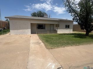1104 W Runyan Ave, Artesia, NM 88210