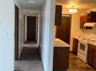 702 L St #204, Hoquiam, WA 98550