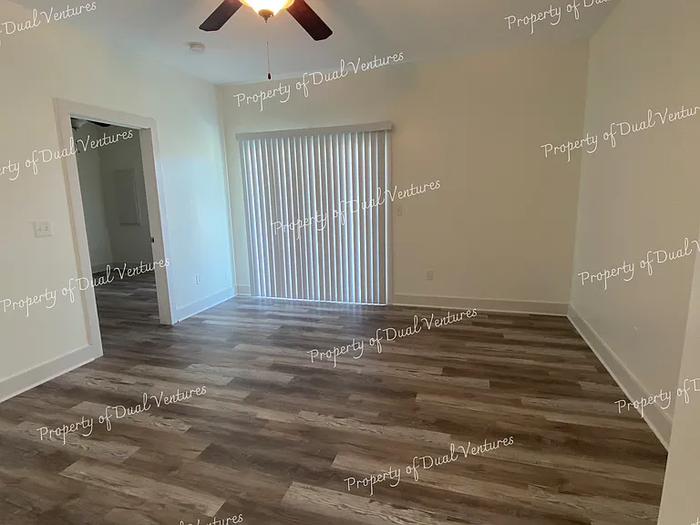 8145 E 34th Ct S — Photo 3