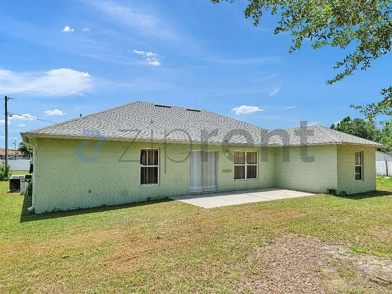228 Grifford Dr — Photo 17