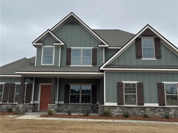 33 Lee Road 2236 Rd, Smiths Station, AL 36877