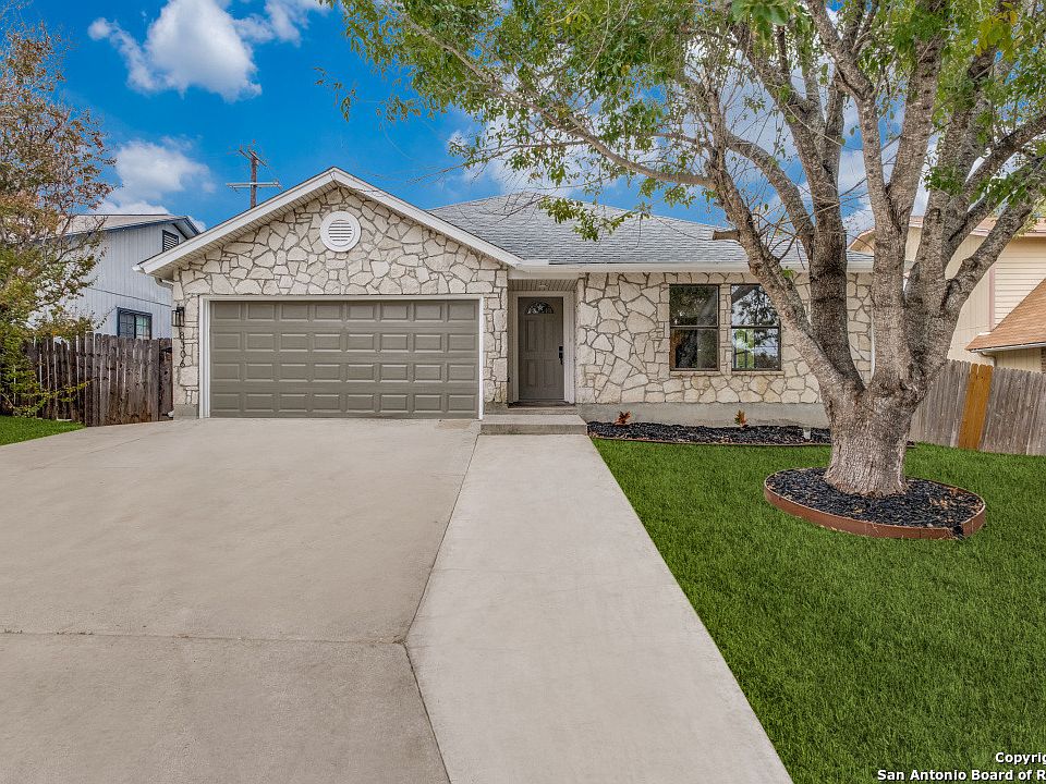 1st image of 8306 LAUREL BEND