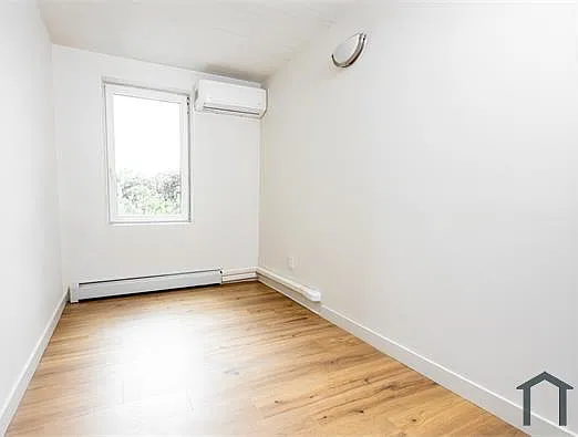 16 Wade Sq #1B — Photo 8