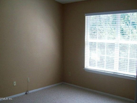 4th image of 13810 N Sutton Park Dr #237