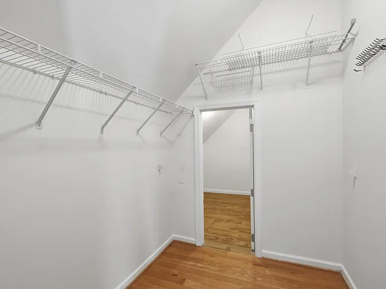 20242 Hidden Creek Ct — Photo 30