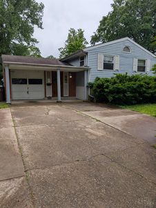 841 W Kemper Rd, Cincinnati, OH, 45240