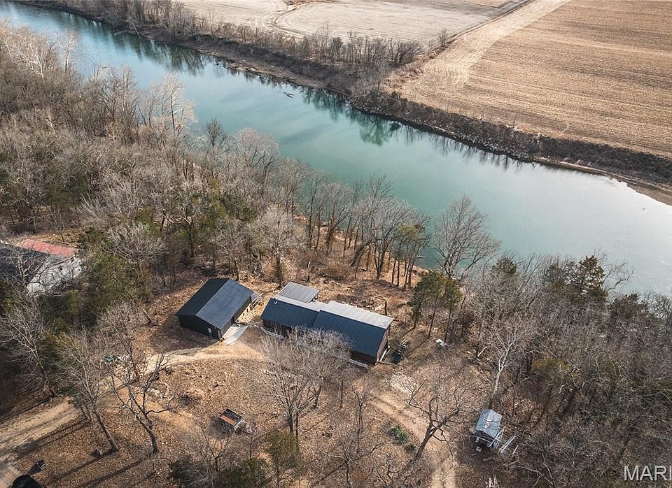 1st image of 2585 River Rd