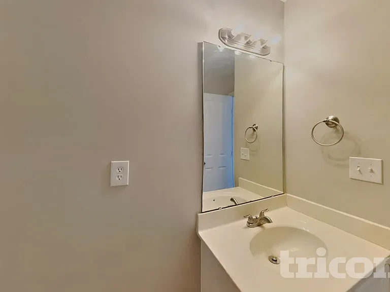 6867 Horseback Ln — Photo 16
