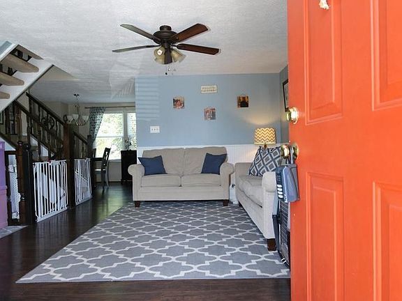 2nd image of 14606 Stone Crossing Ct