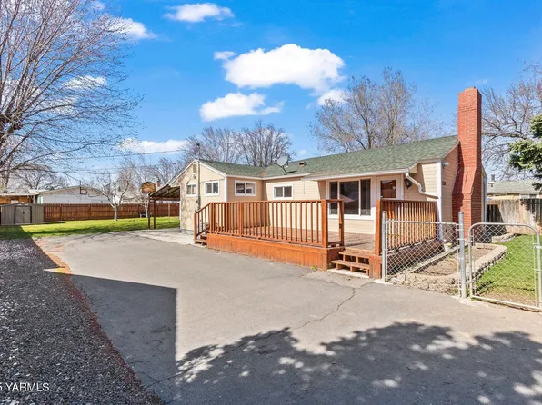 1304 S 9th Ave, Yakima, WA 98902