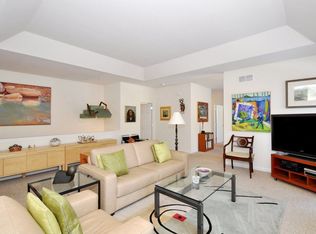 153 W Parkfield Ct, Racine, WI 53402