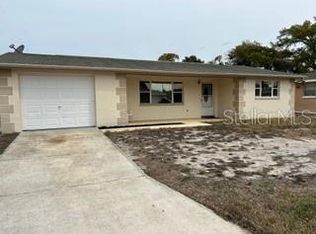 3607 Eisenhower Dr, Holiday, FL 34691