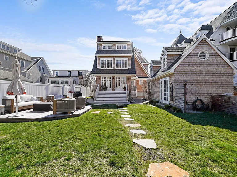 275 Lalley Blvd — Photo 22