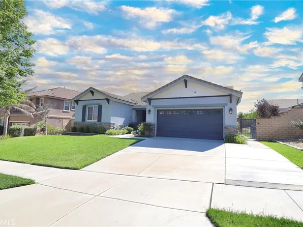 4964 Thornberry Way, Fontana, CA 92336