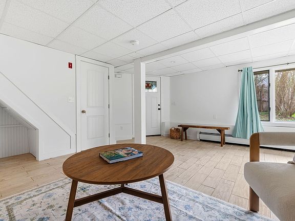 5th image of 6 Mount Locust Pl #2