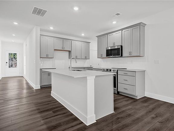 5th image of 121 Armory Creek Dr
