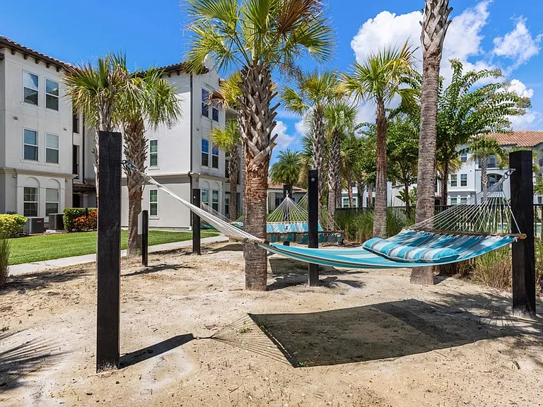 Park Place at Maguire Apartments — Photo 21