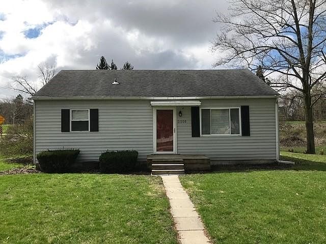 1st image of 3201 W Holly St