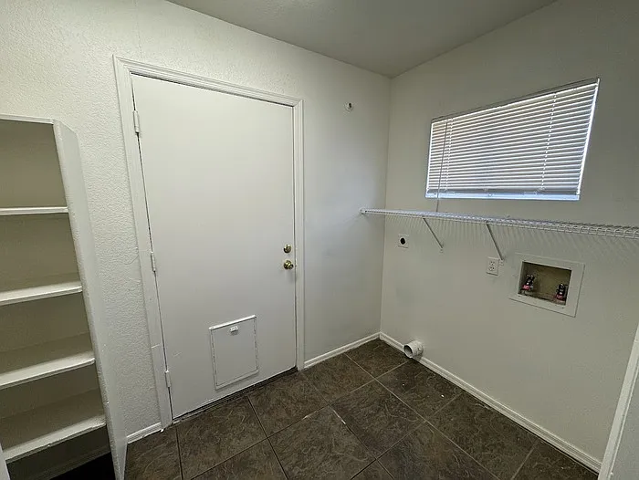 3227 W Helena Dr — Photo 3