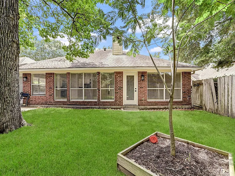 70 Camber Pine Pl — Photo 34