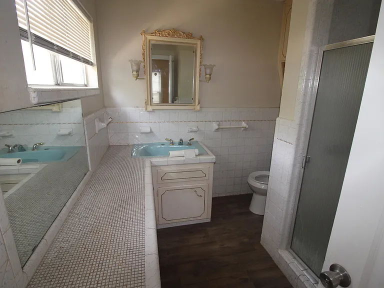 1309 Carol Way — Photo 7