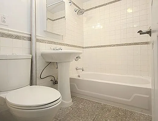 Rented by SW Queens Mezzanine | media 17