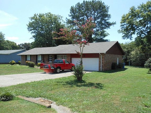 2nd image of 4734 Briarwood Cir