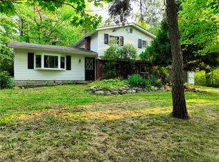 8075 Mulberry Rd, Chesterland, OH 44026