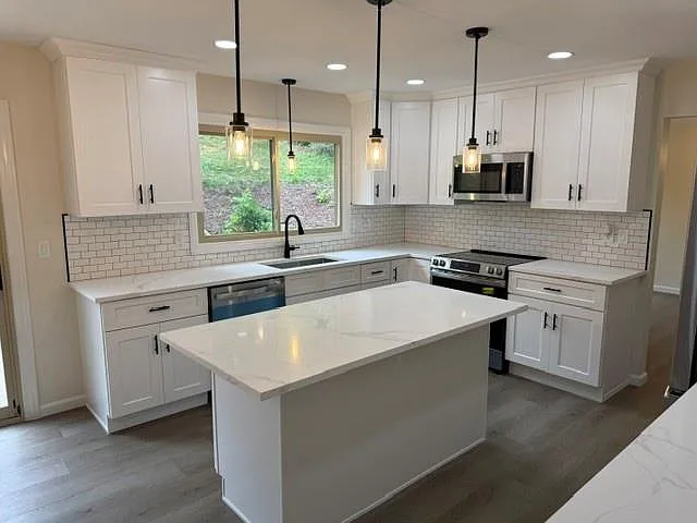 650 Deerfield Ct — Photo 5