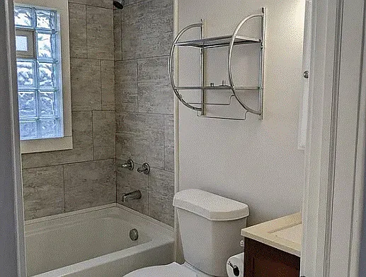 246 5th St NW #3 — Photo 9