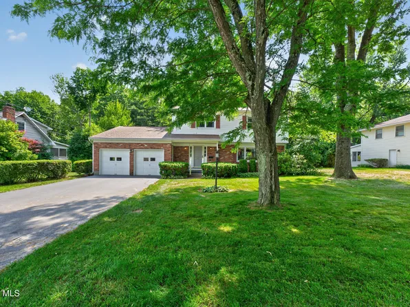 1222 Hempstead Road, Niskayuna, NY 12309