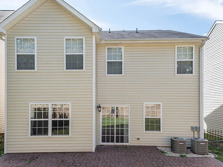 1233 Orchard Oriole Ln — Photo 23