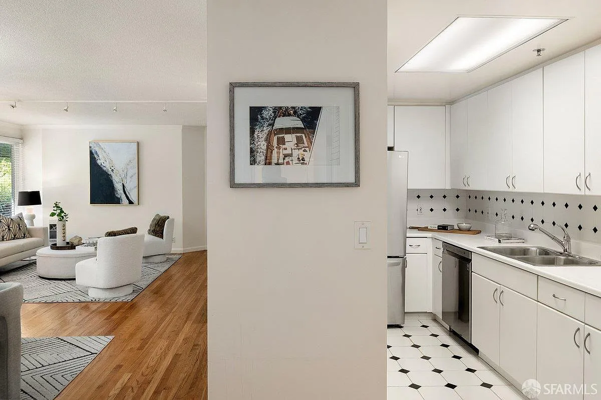 111 Chestnut St Unit 203 - Photo 12
