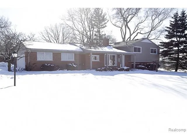 2543 Townhill Rd photo 1