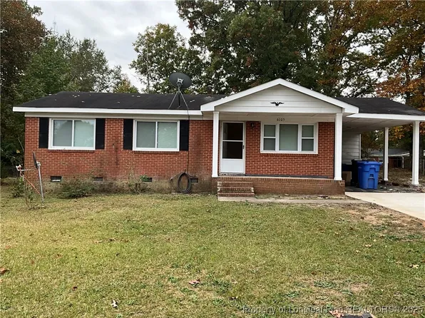 6105 Dandy Loop Rd, Fayetteville, NC 28314