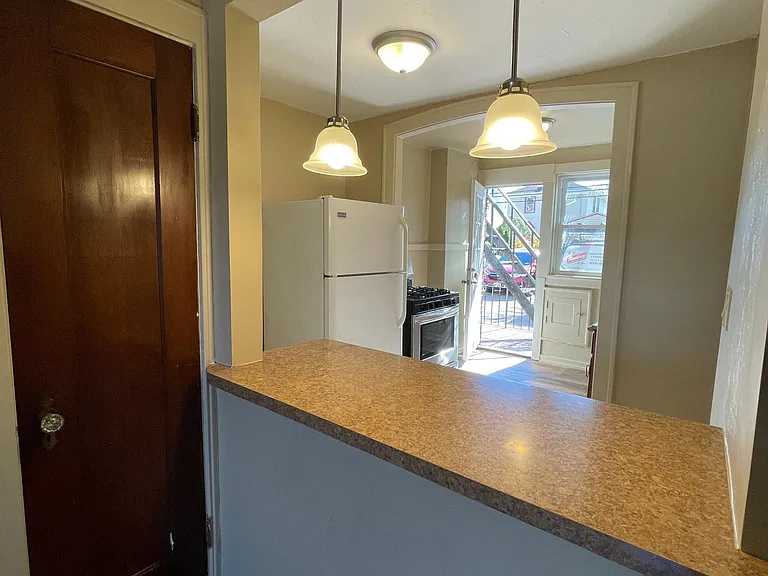 1174 Kenmore Ave #10 — Photo 22