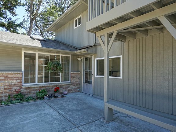 3rd image of 3266 3268 88th St S