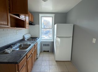 102 Chancellor Ave #4, Newark, NJ 07112