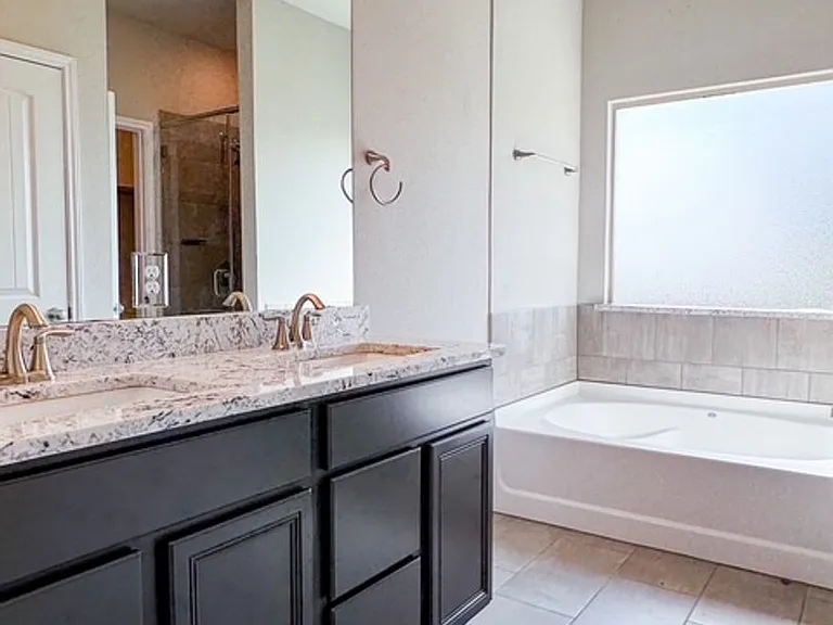 5803 Saint Charles Dr — Photo 6